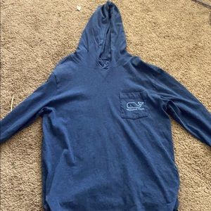 blue long sleeve vineyard vines shirt with hood